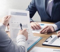 怎么找同聲傳譯服務(wù)的公司？翻譯公司報(bào)價(jià)多少？
